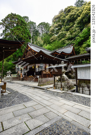 日牟禮八幡宮　本殿 128142826