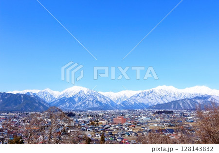 3月の信濃大町からの北アルプス　　　信州の山々　　　信州の風景 128143832