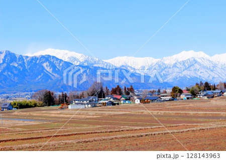 3月の信濃大町からの北アルプス　　　信州の山々　　　信州の風景 128143963