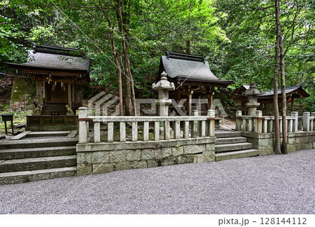 日牟禮八幡宮　末社四社（八坂神社・恵比須神社・愛宕神社・秋葉神社） 128144112