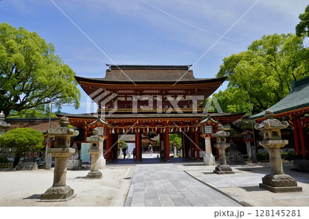 太宰府天満宮　楼門 128145281