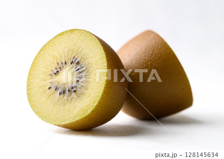 Fresh sungold kiwi fruit on white background, Healthy eating 128145634