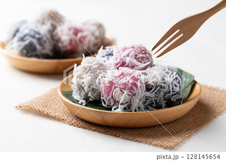 Thai coconut ball (Khanom Tom), Traditional Thai dessert Thai coconut ball (Khanom Tom), Traditional Thai dessert 128145654