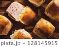 たくさんのパン 128145915