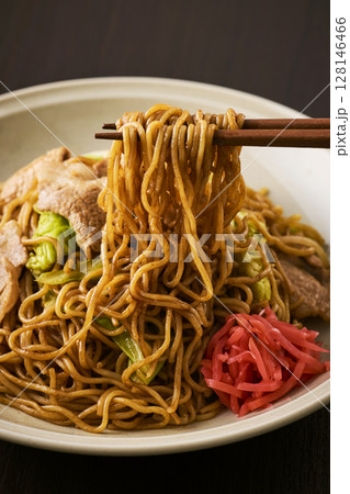 美味しそうなソース焼きそば 128146466