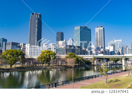 《大阪府》大阪市中之島エリア・都市景観 128147041