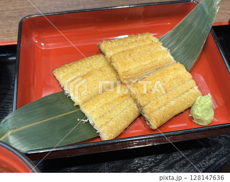 うなぎ丼 うなぎ丼 128147636