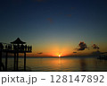 沖縄　石垣島　フサキビーチ　夕日 128147892