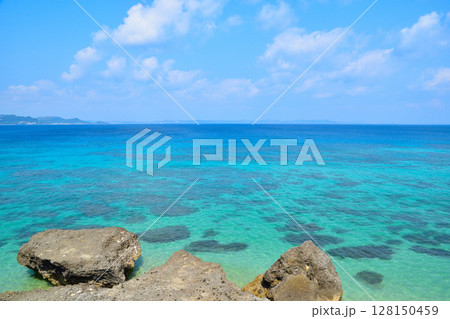 沖縄　久高島　中城湾 128150459