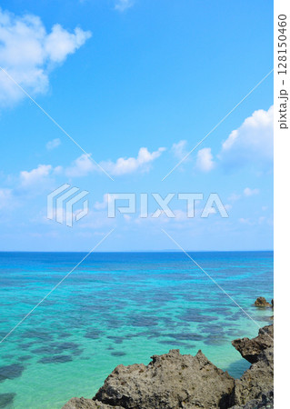 沖縄　久高島　中城湾 128150460