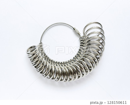 指輪サイズを測るリングゲージ 128150611