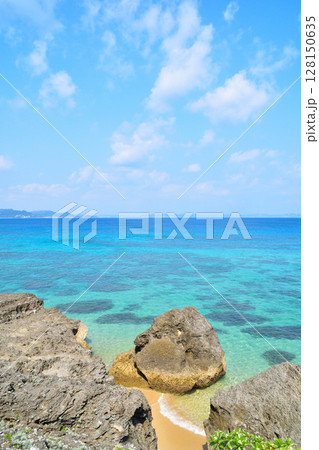 沖縄　久高島　中城湾 128150635