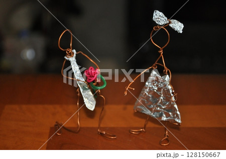 Creative kids wire crafts of love concept 128150667