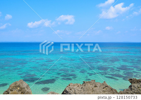 沖縄　久高島　船 128150733