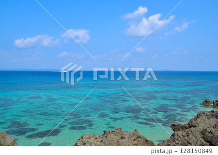 沖縄　久高島　船 128150849