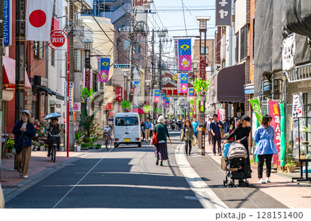 【東京都】おばあちゃんの原宿で有名な巣鴨地蔵通り商店街 【東京都】おばあちゃんの原宿で有名な巣鴨地蔵通り商店街 128151400