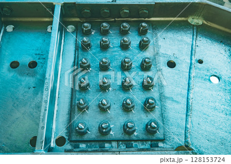 重量物を支えるボルト,big bolt 128153724