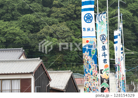 呼子朝市の旗 128154329