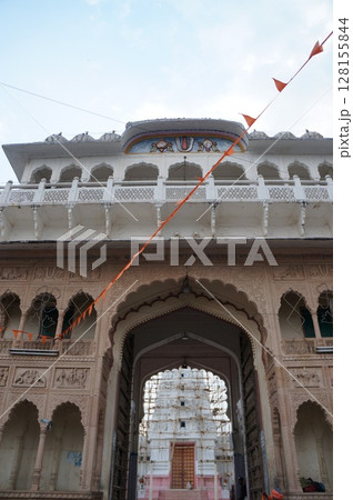 インドの古い街並み 128155844