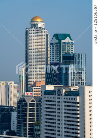 タイ・バンコクの街並み　日中 128156367