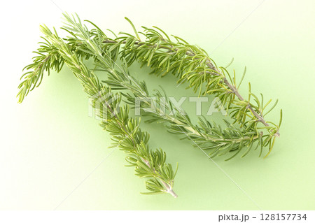 ローズマリーの葉だけを撮影 128157734
