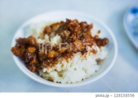 台湾のソウルフード 魯肉飯(ルーローハン) 台湾のソウルフード 魯肉飯(ルーローハン) 128158556