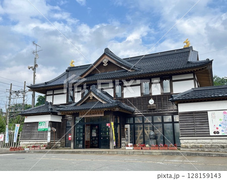 奥羽本線・真室川駅③ 128159143