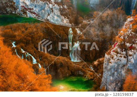Autumn colors and waterfalls of Plitvice National Park in Croatia, seasonal colorful background 128159837