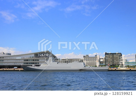 東京国際ターミナルに停泊するもがみ型護衛艦 東京国際ターミナルに停泊するもがみ型護衛艦 128159921