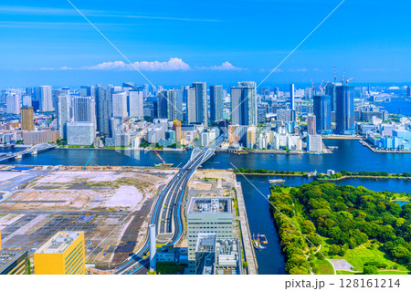 日本の東京都市景観 7月。新時代へ。築地市場跡地などを望む。再開発へ…=4日 日本の東京都市景観 7月。新時代へ。築地市場跡地などを望む。再開発へ…=4日 128161214