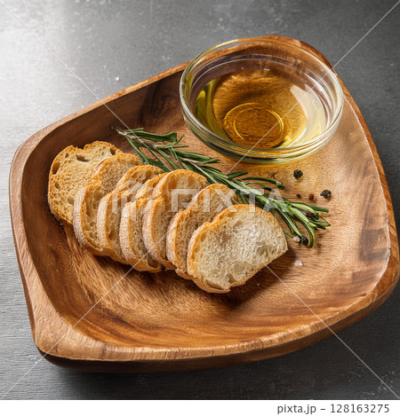 Simple Gourmet Bread and Olive Oil 128163275