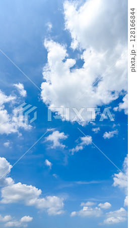 空素材(縦構図) 空素材(縦構図) 128166844