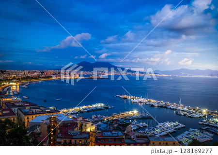 Naples and Vesuvius volcano, Italy 128169277