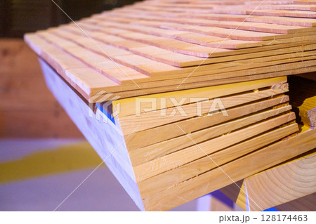 木造 軒先 納まり 格式の高い柿葺 板屋根 木造 軒先 納まり 格式の高い柿葺 板屋根 128174463