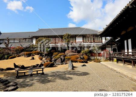 四天王寺　本坊庭園　極楽浄土の庭 128175264