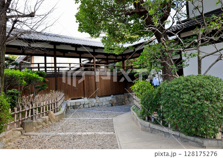 四天王寺　本坊庭園　極楽浄土の庭 128175276