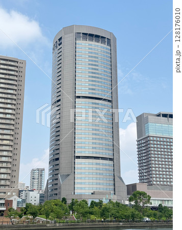 OAPタワー（大阪市北区天満橋。三菱マテリアル大阪オフィス、三菱地所関西支店など） 128176010