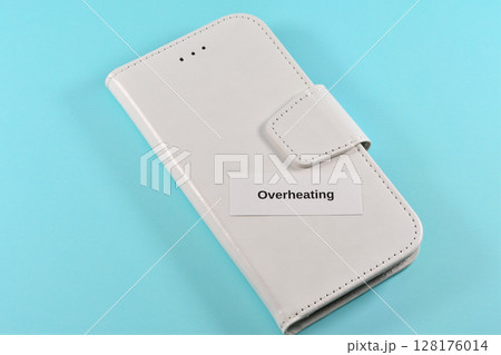 スマホの熱暴走のイメージ スマホの熱暴走のイメージ 128176014