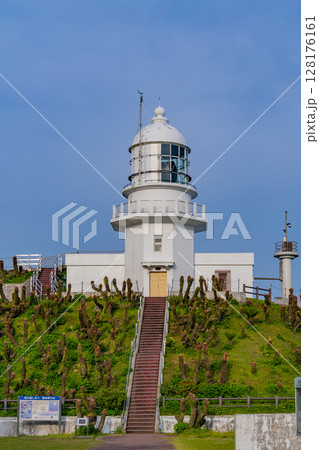 　（宮崎県串間市）都井岬　灯台 128176161