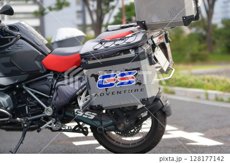 アドベンチャーバイク 128177142