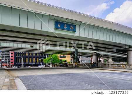 日本橋(にほんばし) 江戸時代からの商業、文化の中心地 日本橋(にほんばし) 江戸時代からの商業、文化の中心地 128177833