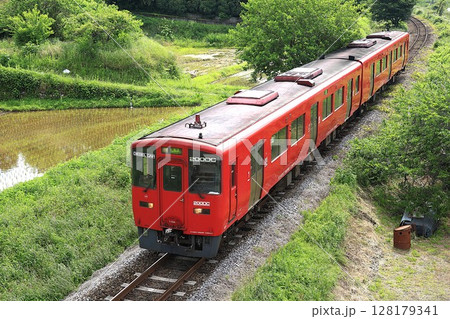 【JR九州】キハ200形1100番台(久大本線:南由布〜由布院) 【JR九州】キハ200形1100番台(久大本線:南由布〜由布院) 128179341