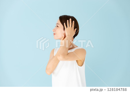 女性　カジュアル　ビューティー　ヘアケア 128184788