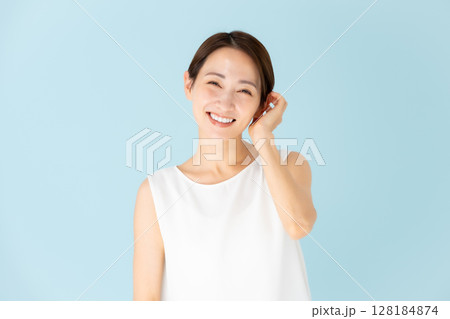 女性 カジュアル ヘアケア 女性 カジュアル ヘアケア 128184874