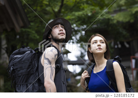 日本観光を楽しむインバウンド 128185172