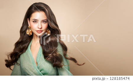 Portrait beautiful woman with jewelry Portrait beautiful woman with jewelry 128185474