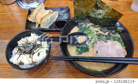 らーめんせい家の選べるせい家セット　Bセット(マヨチャめし) 128186114