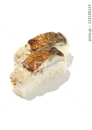 焼鯖のお寿司を白背景で撮影 128186224