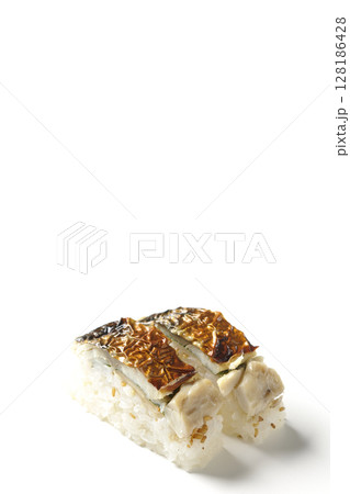焼鯖のお寿司を白背景で撮影 焼鯖のお寿司を白背景で撮影 128186428