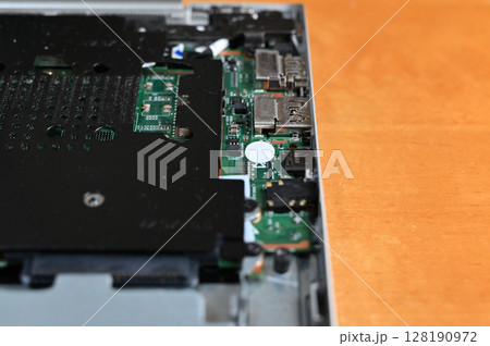 ノートパソコン修理　データ復旧　部品交換 128190972